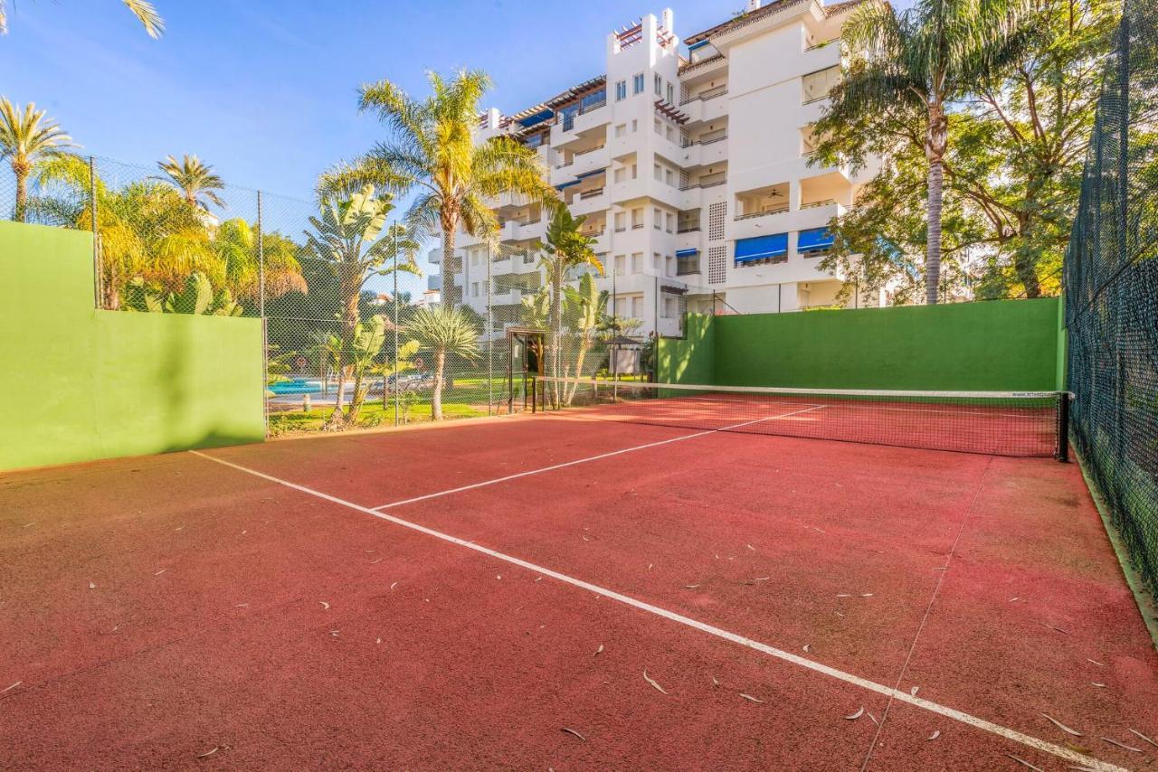 Modern Studio In Medina Garden - Puerto Banus Marbella Kültér fotó