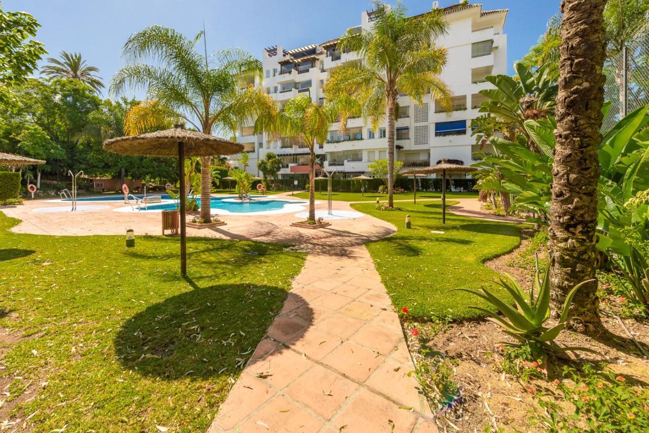Modern Studio In Medina Garden - Puerto Banus Marbella Kültér fotó
